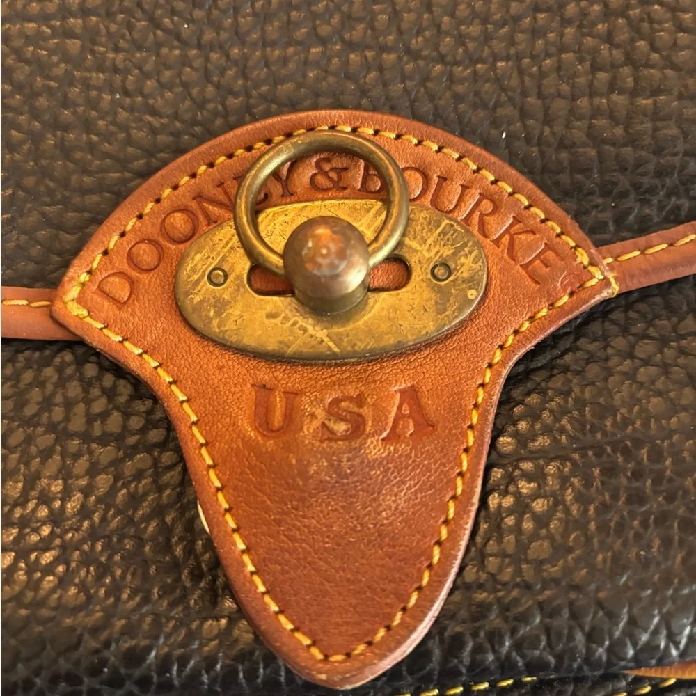 Dooney & Bourke Black and Tan Crossbody Bag - Picture 3 of 9